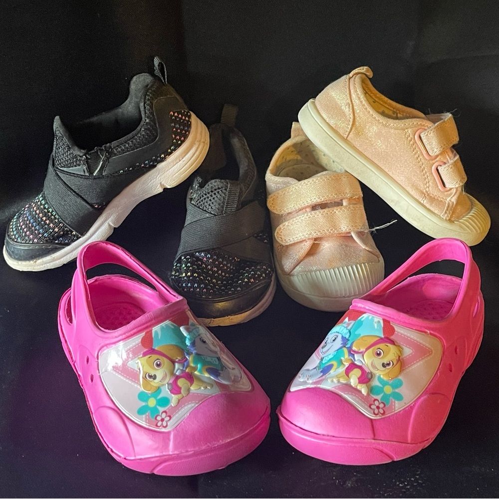 3 Pairs Size 6 Baby/Toddler Girls Assortment Shoes - Used